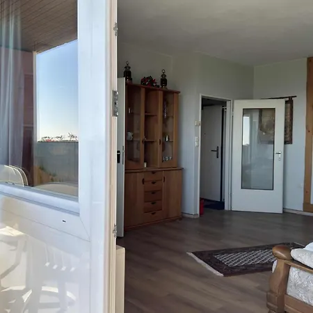 Tief 10 Seebaer 1004 公寓 西里格